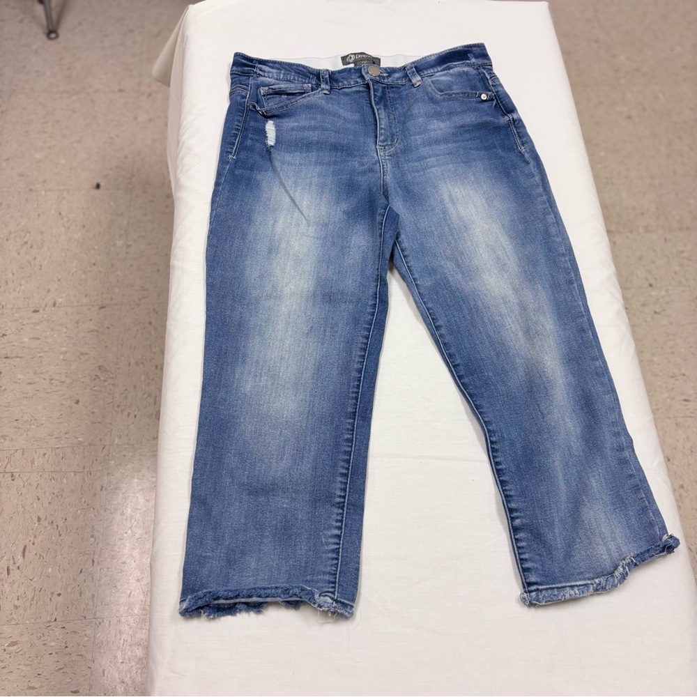 Democracy Light Blue Distressed Cropped Jeans